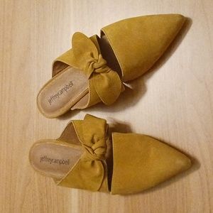 Jeffrey Campbell "Charlin" Mustard Yellow Suede Bow Mule in Size 6M